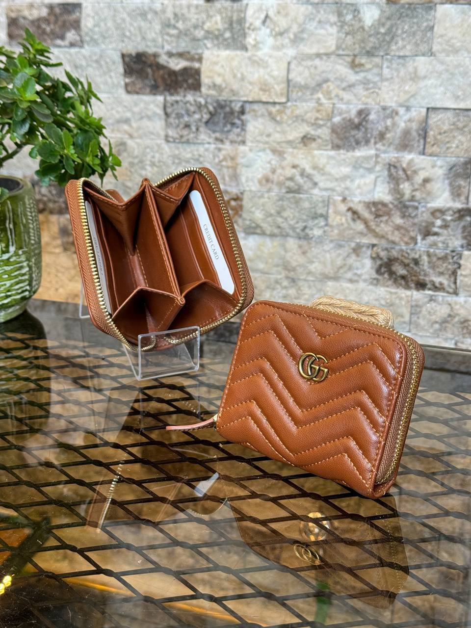 GG - Leather Mini Zippy Wallet (Brown)